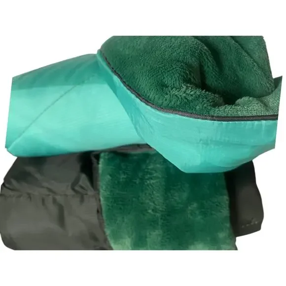 RARE FIND! Weatherproof Vintage HOODED OUTDOOR BLANKET | Green 54x72" - Picture 10 of 13